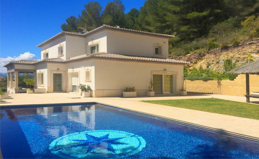 Продажа недвижимости в Испании - элитная вилла